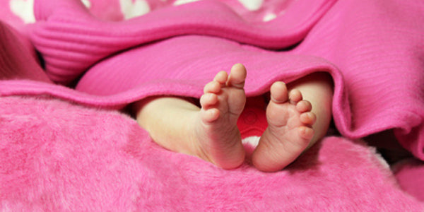 Un bébé naît avec un troisième bras à un endroit incroyable