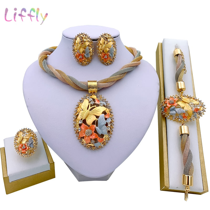 ETHNIC JEWELRY SET WITH CHARMS