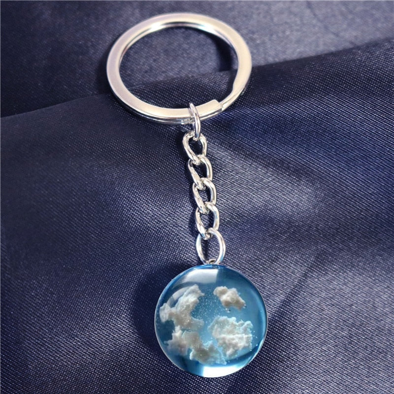 CHIC NECKLACE IN TRANSPARENT RESIN 