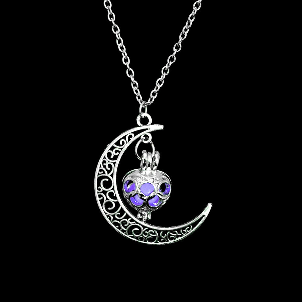 COLLIER A PENDENTIF LUMINEUX