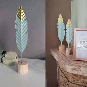 MINIATURE WOODEN FEATHER FIGURINES 