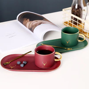 ENSEMBLE DE TASSES ET SOUCOUPES À CAFÉ AVEC BOÎTE CADEAU